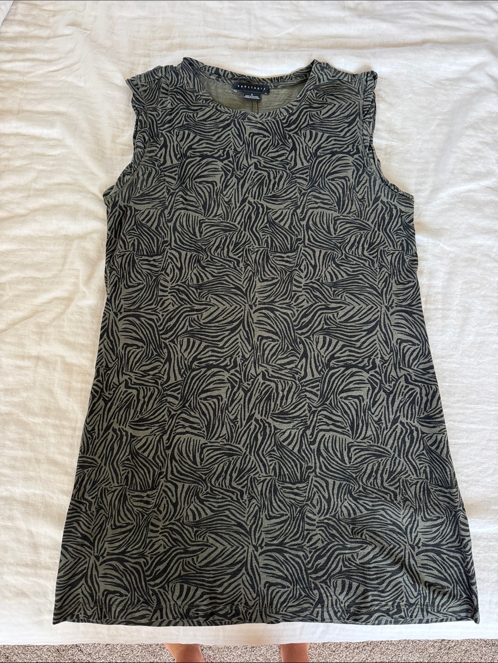 Sanctuary Olive and Black Printed Sleeveless T Shirt Dress